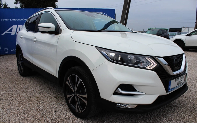 Nissan Qashqai cena 82900 przebieg: 63000, rok produkcji 2018 z Pasym małe 562